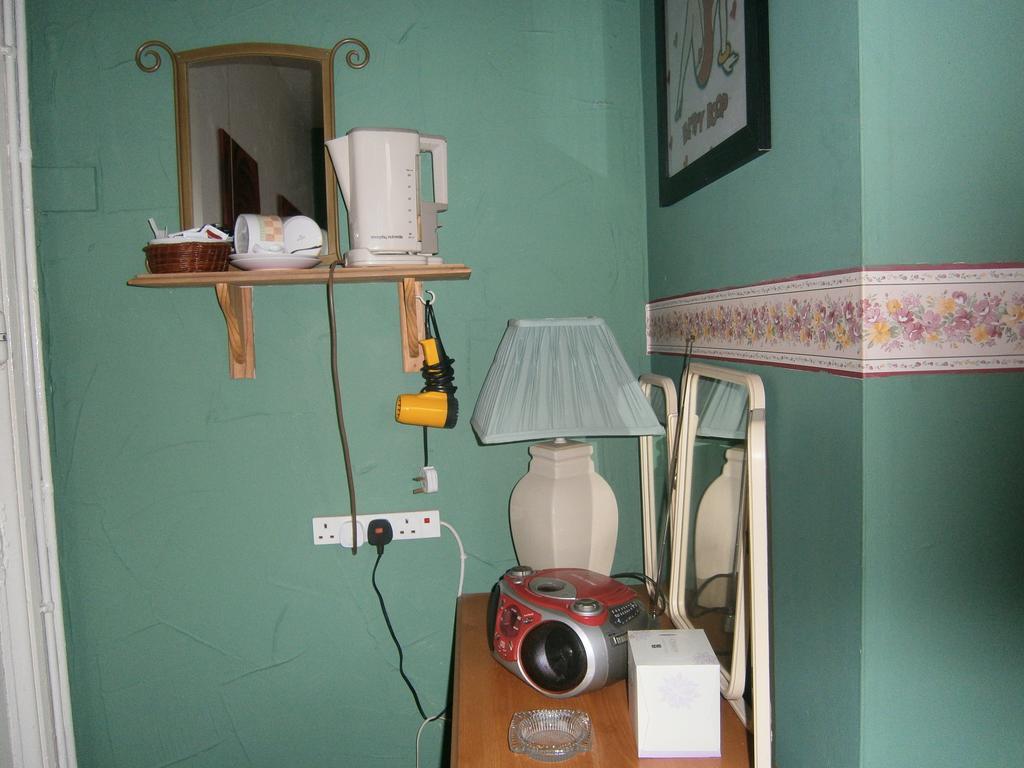 Guesthouse The Royale Hotel ブラックプール 部屋 写真