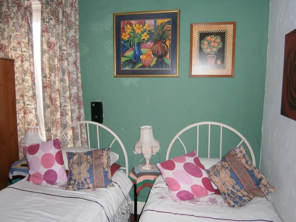 Guesthouse The Royale Hotel ブラックプール 部屋 写真